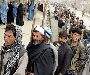 اسکای نیوز: بعد از به قدرت رسیدن طالبان تعدادی زیادی از هزاره‌ها مجبور به ترک کشور شده‌اند 
